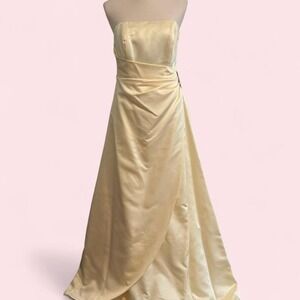Y2K David's Bridal Butter Yellow Strapless Satin Gown Size 10